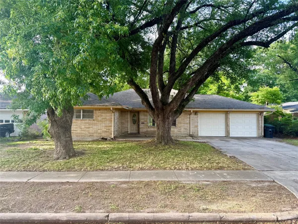 $1,850 | 7868 Broadview Drive, Houston, TX 77061