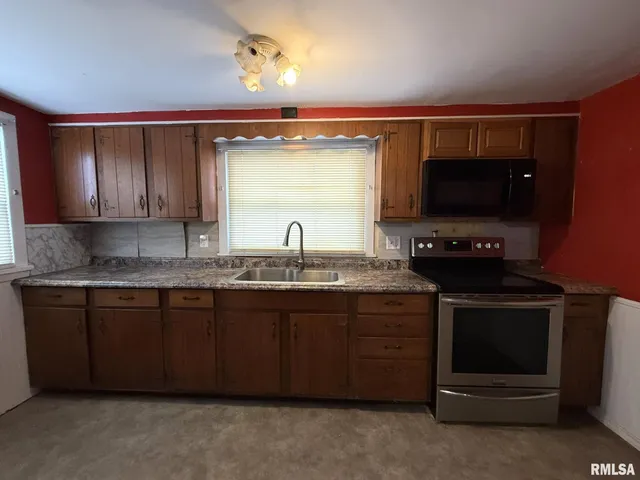 $115,000 | 22 Knox Road 1800 North, Galesburg, IL 61401