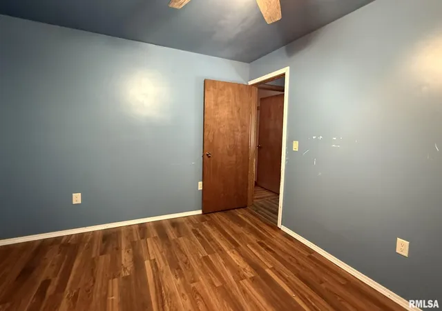 $139,900 | 22 Knox Road 1800 North, Galesburg, IL 61401