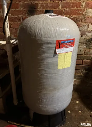 $139,900 | 22 Knox Road 1800 North, Galesburg, IL 61401