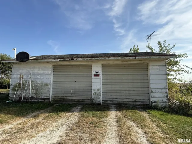 $139,900 | 22 Knox Road 1800 North, Galesburg, IL 61401