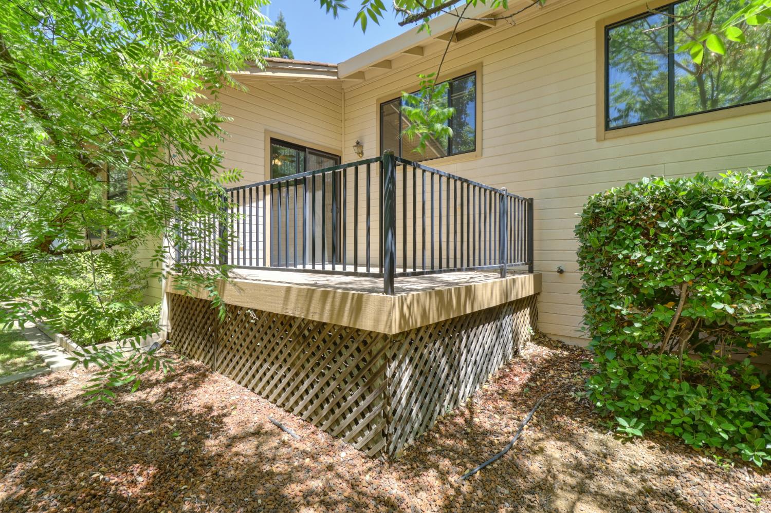 6798 Terreno Drive Rancho Murieta, CA 95683 - Photo 58 of 63 a view of entryway with wooden floor