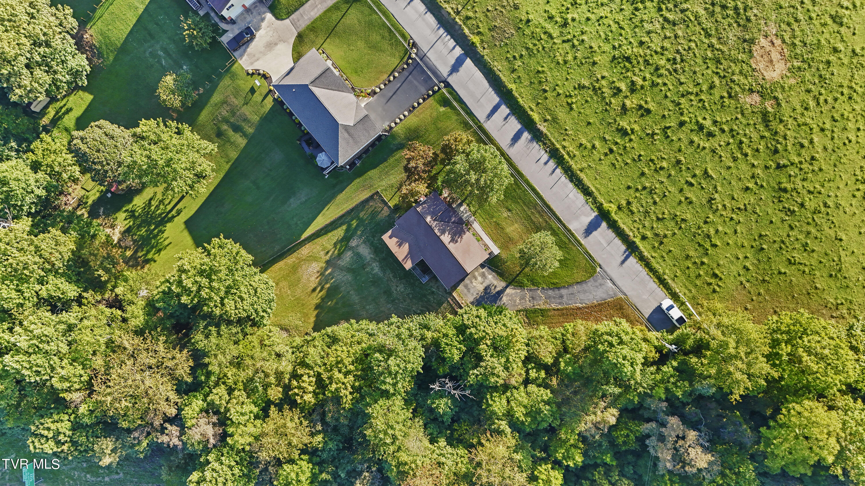 144 Whitson Road Gray, TN 37615 - Photo 48 of 52 DJI_20240908182322_0651_D