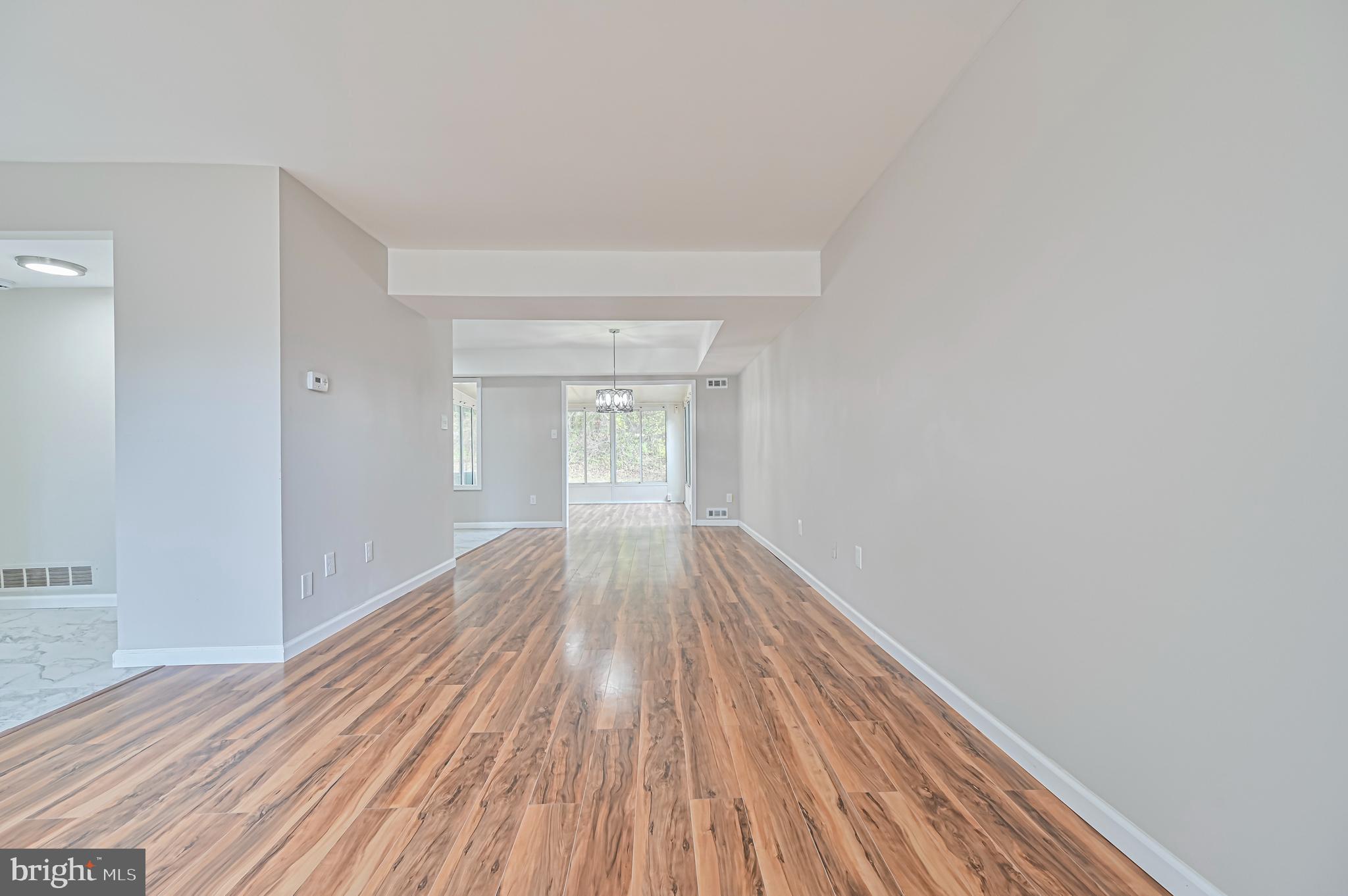 26 Dickenson Drive Sicklerville, NJ 08081 - Photo 7 of 37