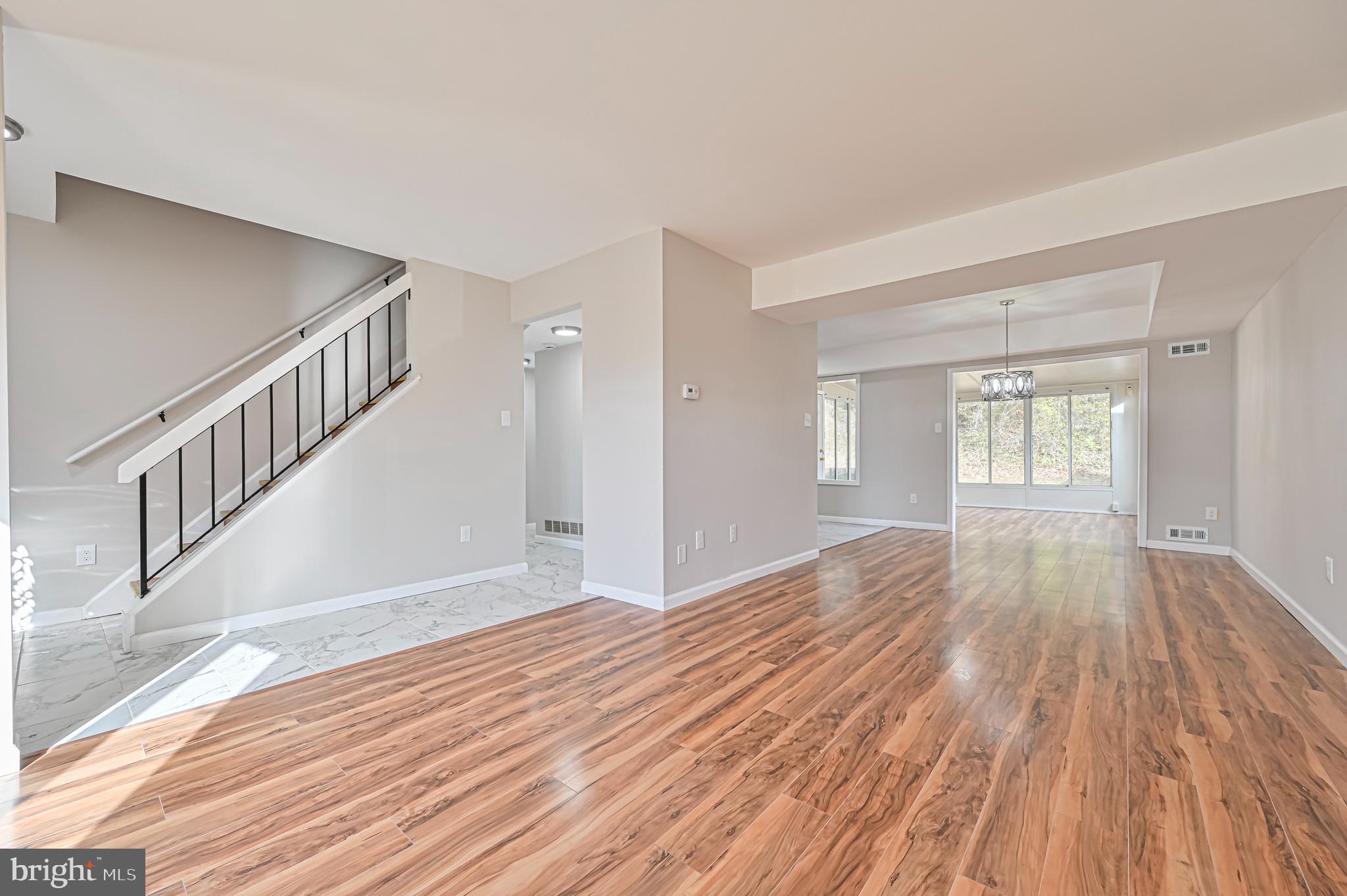 26 Dickenson Drive Sicklerville, NJ 08081 - Photo 8 of 37