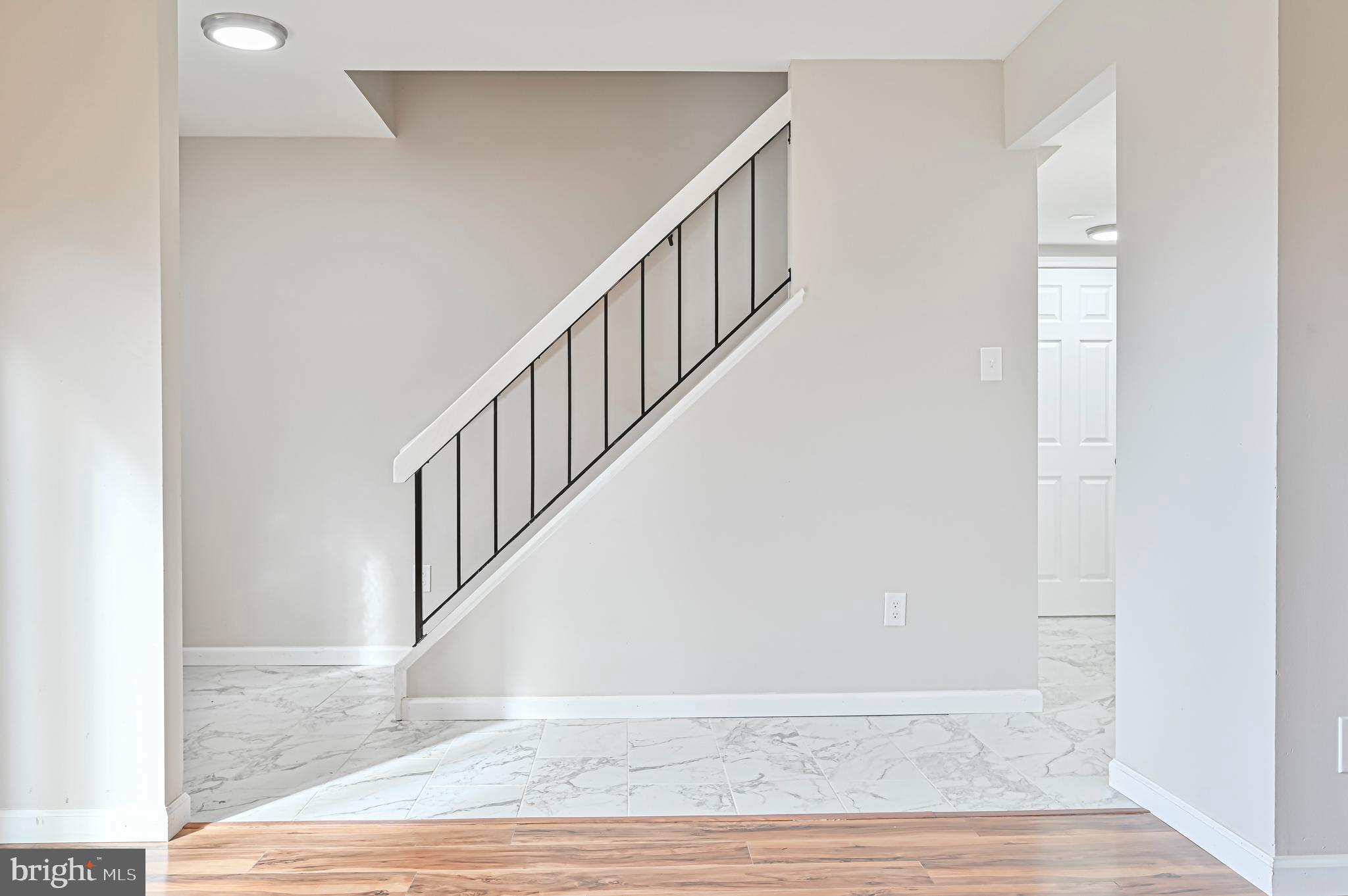 26 Dickenson Drive Sicklerville, NJ 08081 - Photo 9 of 37