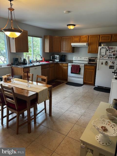 11162 Forest Edge Drive Reston, VA 20190 - Photo 4 of 21 Kitchen