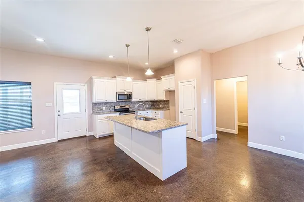 $357,700 | 357 Hog Eye Road, Abilene, TX 79602