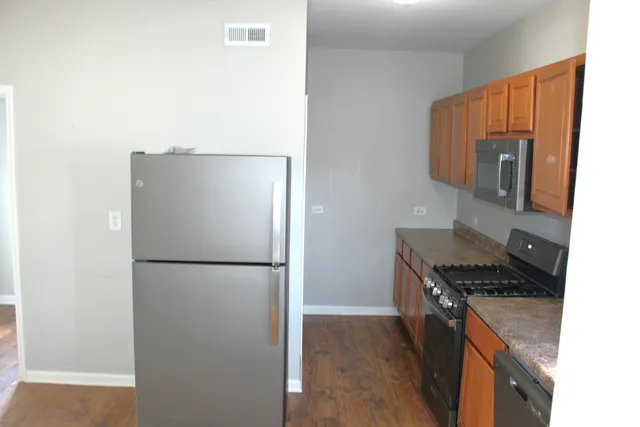 $2,100 | 135 East Chestnut Street, Coal City, IL 60416