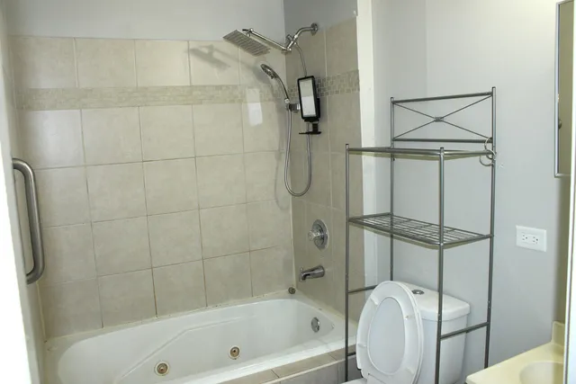 $2,100 | 135 East Chestnut Street, Coal City, IL 60416