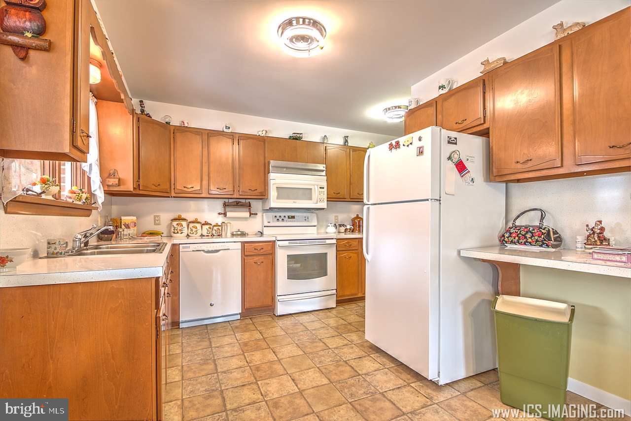 1730 Walnut Bottom Road Carlisle, PA 17015 - Photo 10 of 24 Gallery Image 10