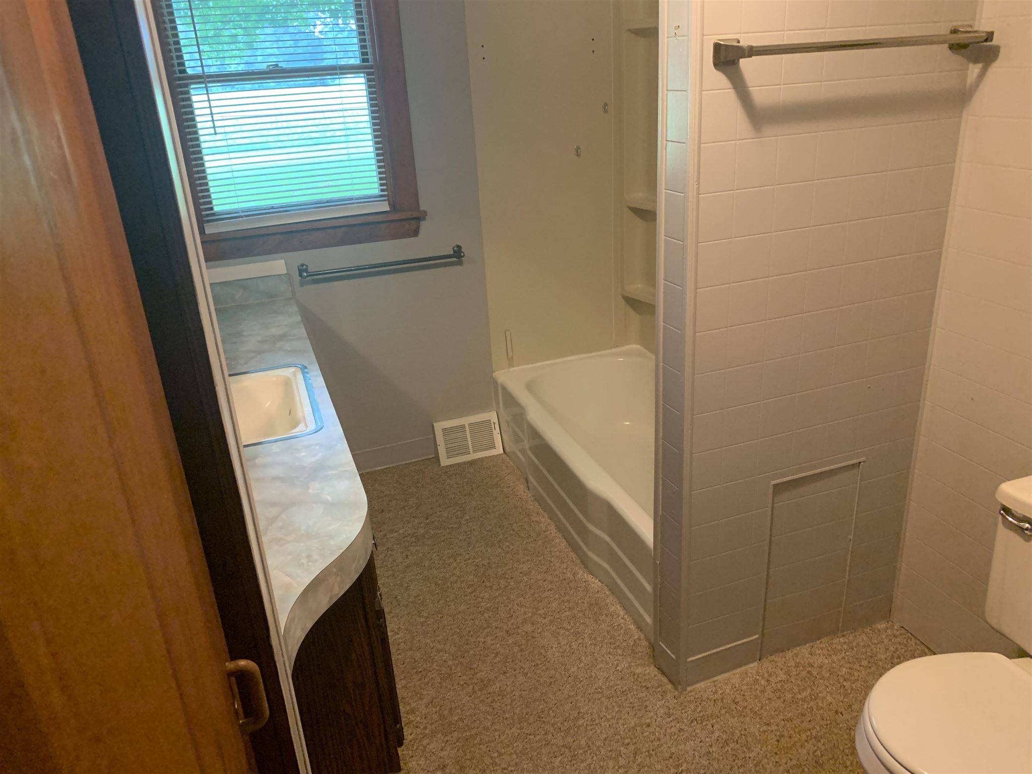4020 East Peachy Road Fremont, IN 46737 - Photo 13 of 32