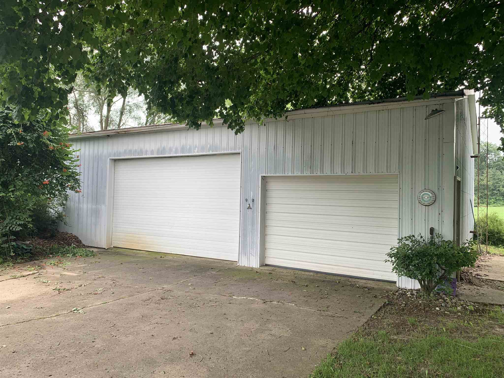 4020 East Peachy Road Fremont, IN 46737 - Photo 5 of 32