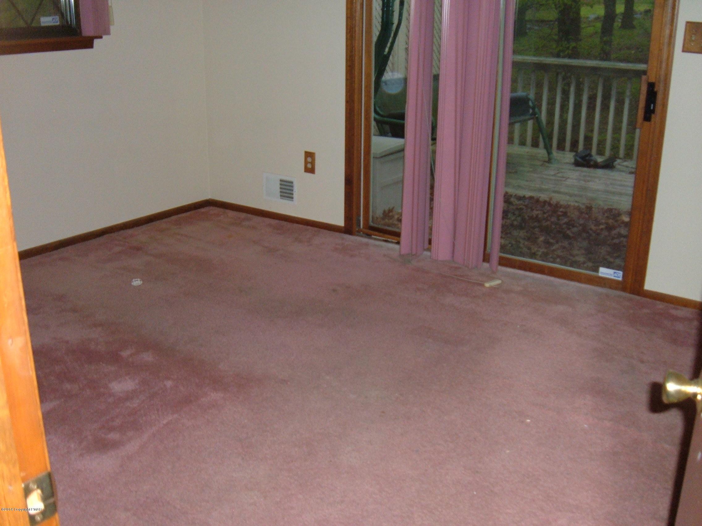 123 Murphy Circle Bushkill, PA 18324 - Photo 19 of 23 DSCF6899