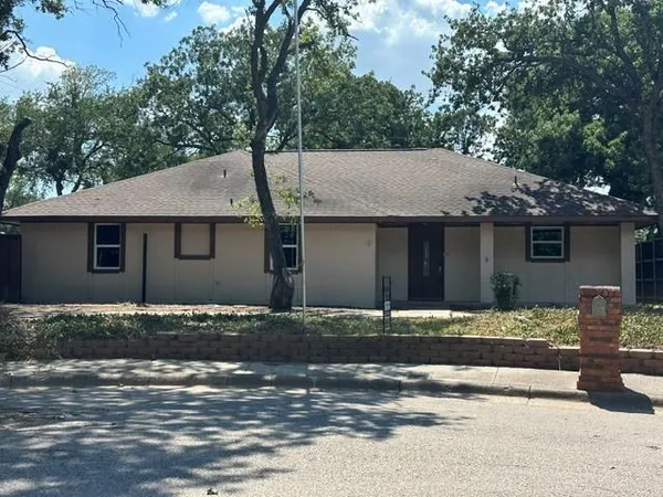 $410,000 | 500 Bent Tree Court, Irving, TX 75061