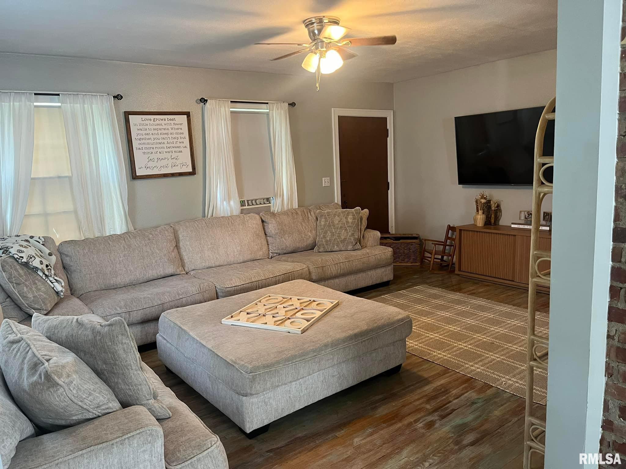 7906 West Tuscarora Road Mapleton, IL 61547 - Photo 3 of 30