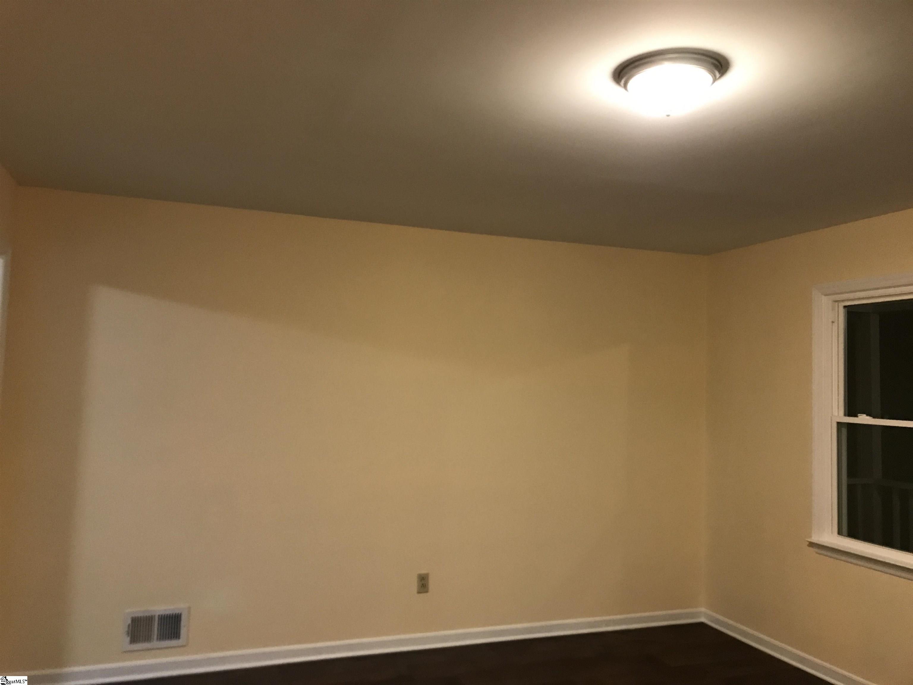 126-128 McBeth Road Cowpens, SC 29330 - Photo 9 of 20