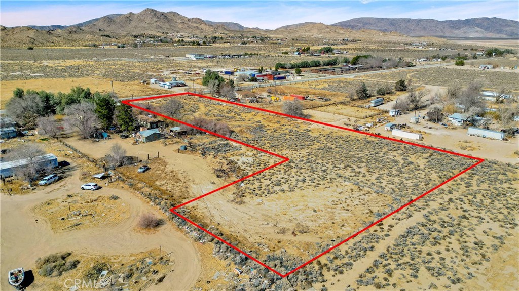 0 Kendall Road Lucerne Valley, CA 92356 - Photo 20 of 21 a view of a lake with a mountain
