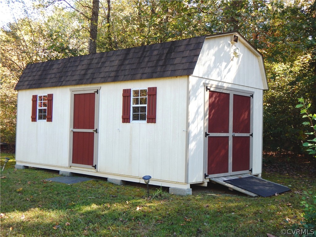14801 Harrowgate Road Chester, VA 23831 - Photo 35 of 36 Gallery Image 35