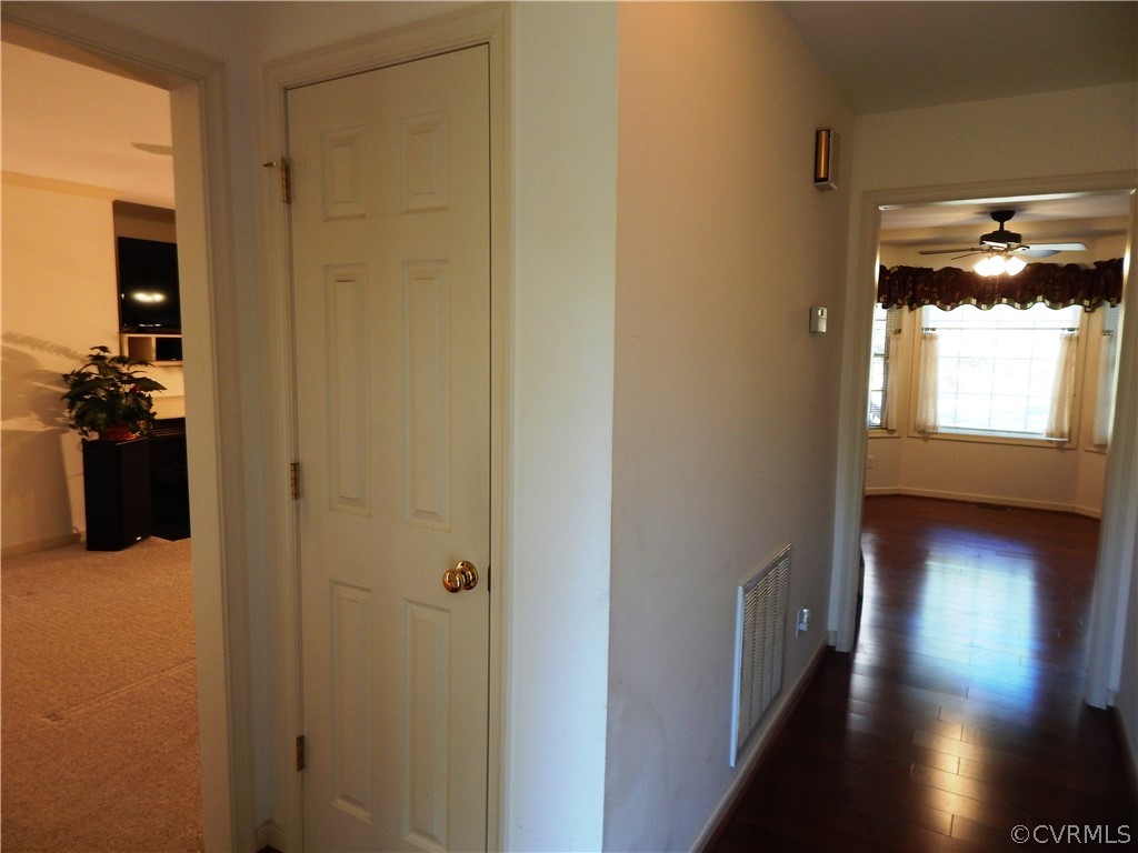 14801 Harrowgate Road Chester, VA 23831 - Photo 8 of 36 Gallery Image 8