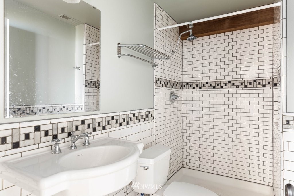 1640 Polnell Road Oak Harbor, WA 98277 - Photo 30 of 38 Gallery Image 30