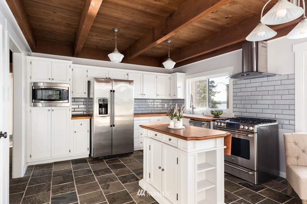 1640 Polnell Road Oak Harbor, WA 98277 - Photo 10 of 38 Gallery Image 10