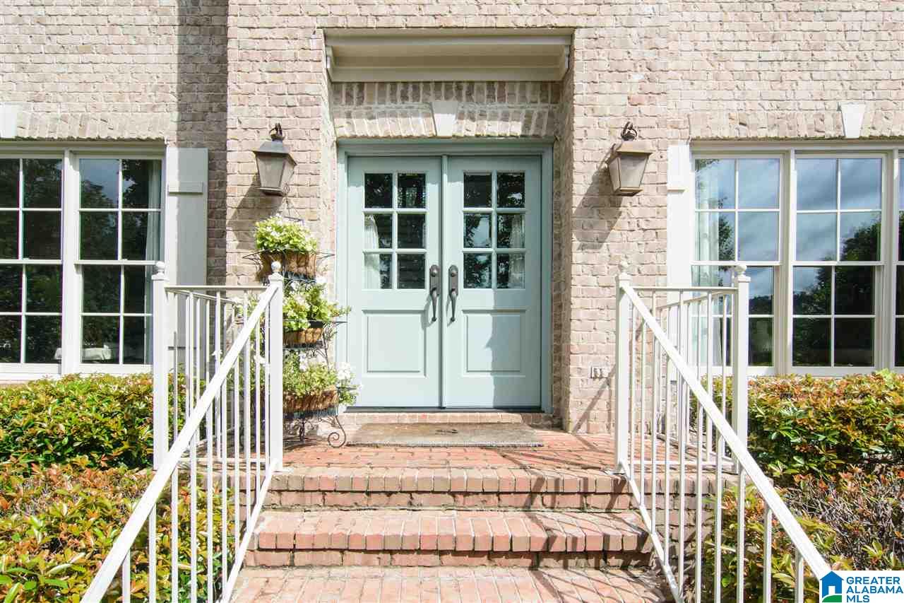 9004 Park Crest Road Birmingham, AL 35242 - Photo 2 of 33
