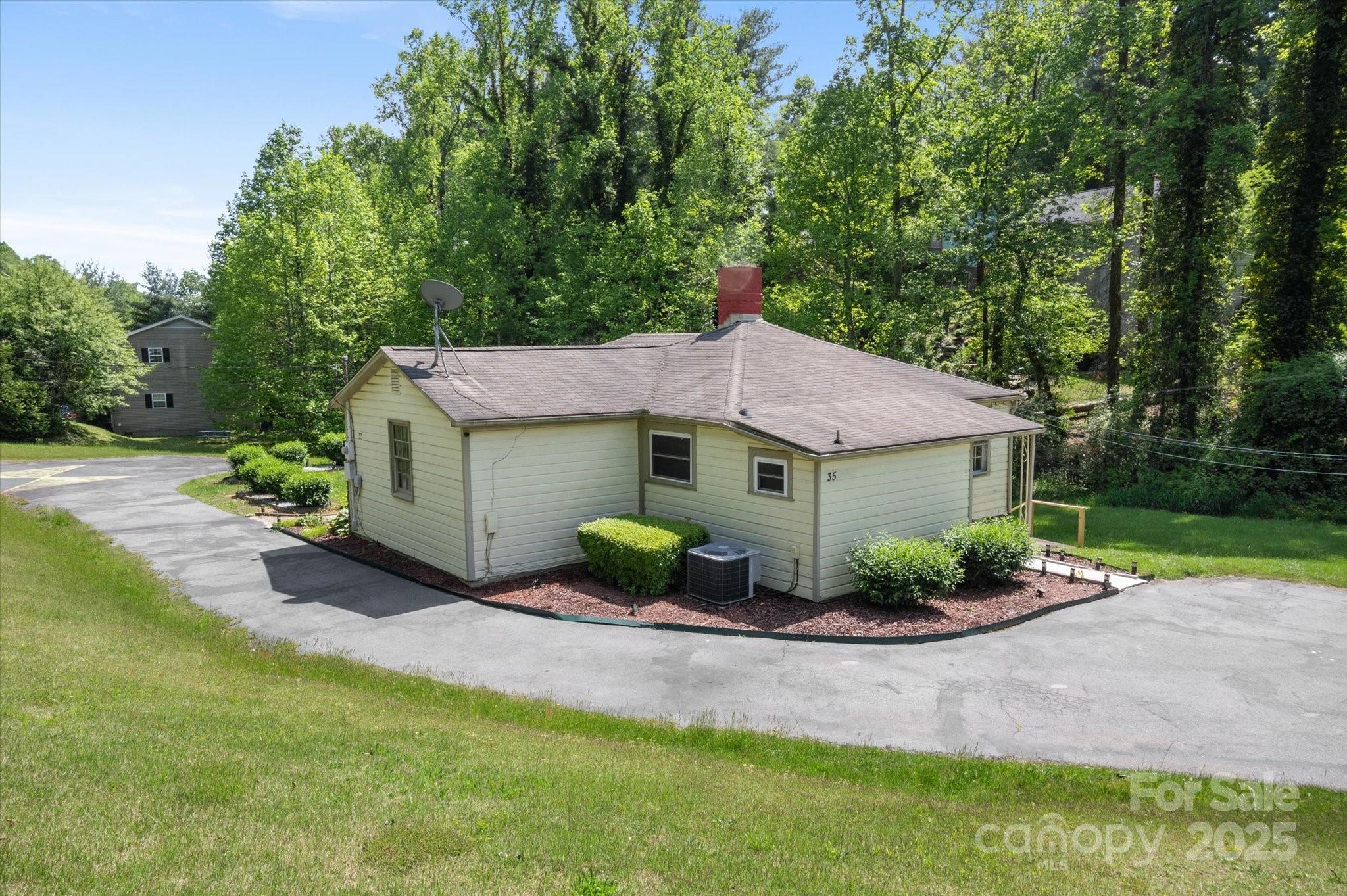 35 Homeway Road Asheville, NC 28806 - Photo 3 of 32 an aerial view of a house