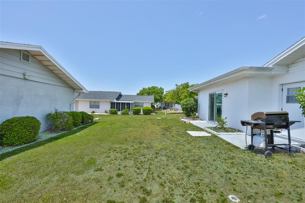 700 Rutgers Place Sun City Center, FL 33573 - Photo 24 of 43