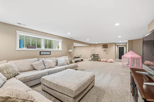 $519,000 | 2257 Prairie Lane, Nappanee, IN 46550