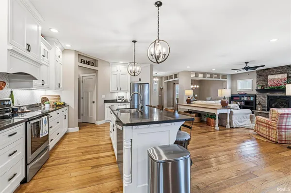 $519,000 | 2257 Prairie Lane, Nappanee, IN 46550