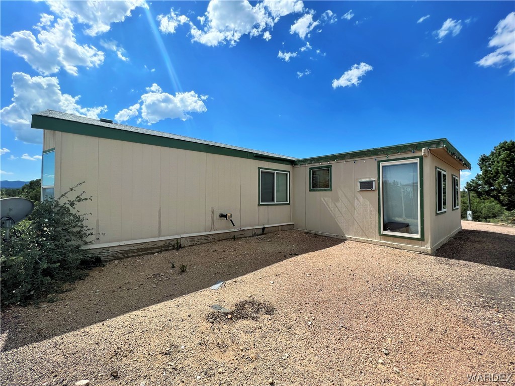 2336 South Rease Road Kingman, AZ 86401 - Photo 7 of 41 View of rear view of property