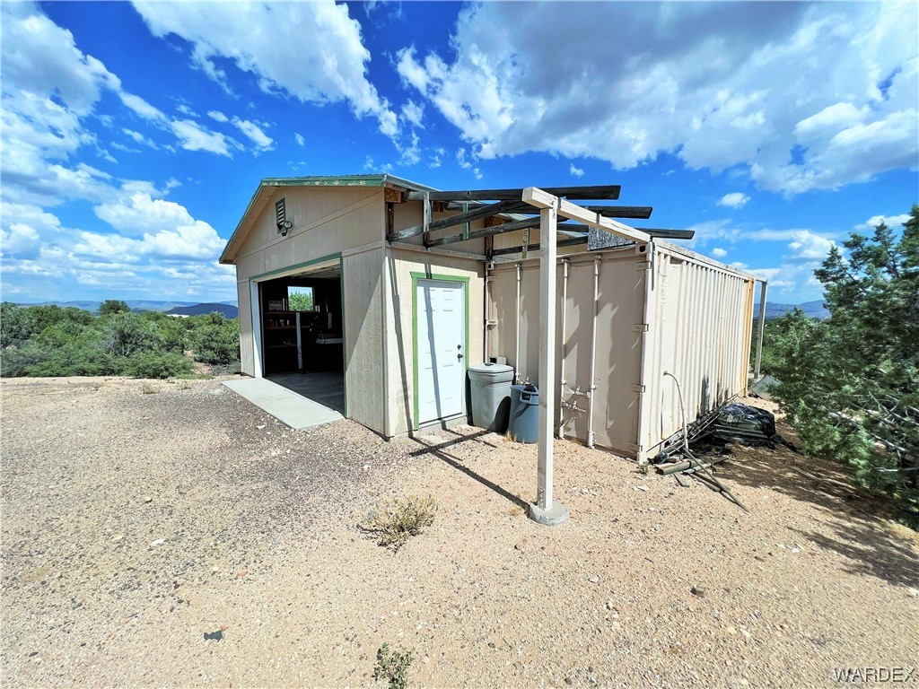 2336 South Rease Road Kingman, AZ 86401 - Photo 8 of 41 View of shed / structure