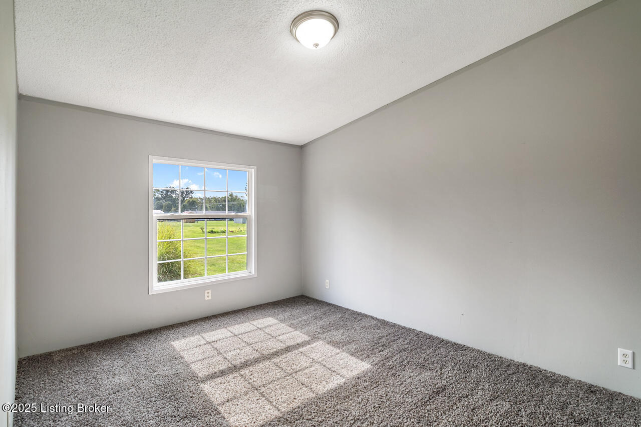 131 Rodeo Drive Cecilia, KY 42724 - Photo 20 of 42 131 Rodeo Dr - 31