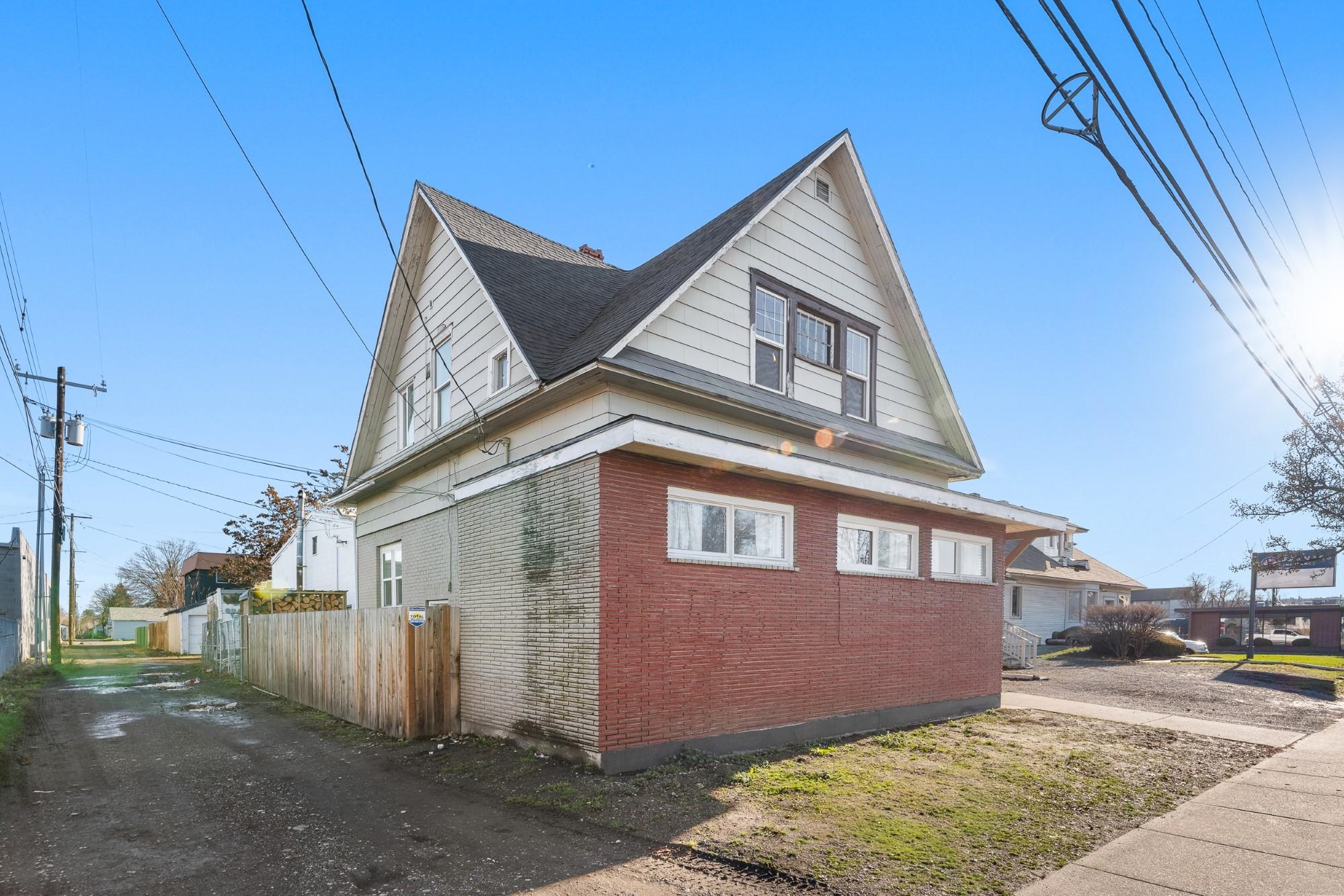 2012 North Ruby Street Spokane, WA 99207 - Photo 39 of 42