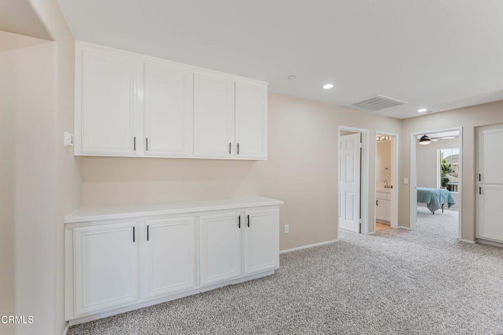 341 Huerta Street Oxnard, CA 93030 - Photo 13 of 33