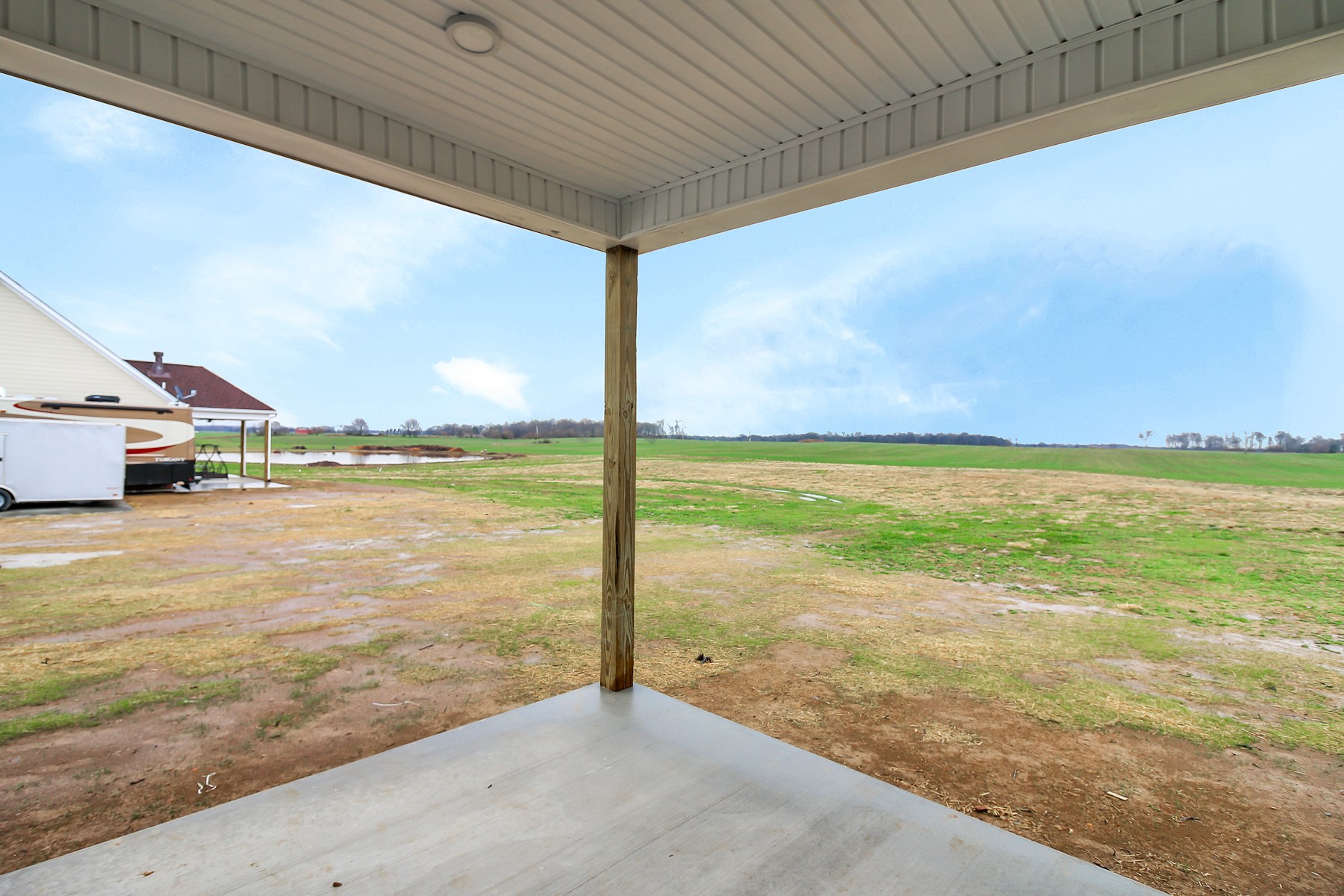 4889 Barren Plains Road Springfield, TN 37172 - Photo 16 of 17 a view of an ocean and beach
