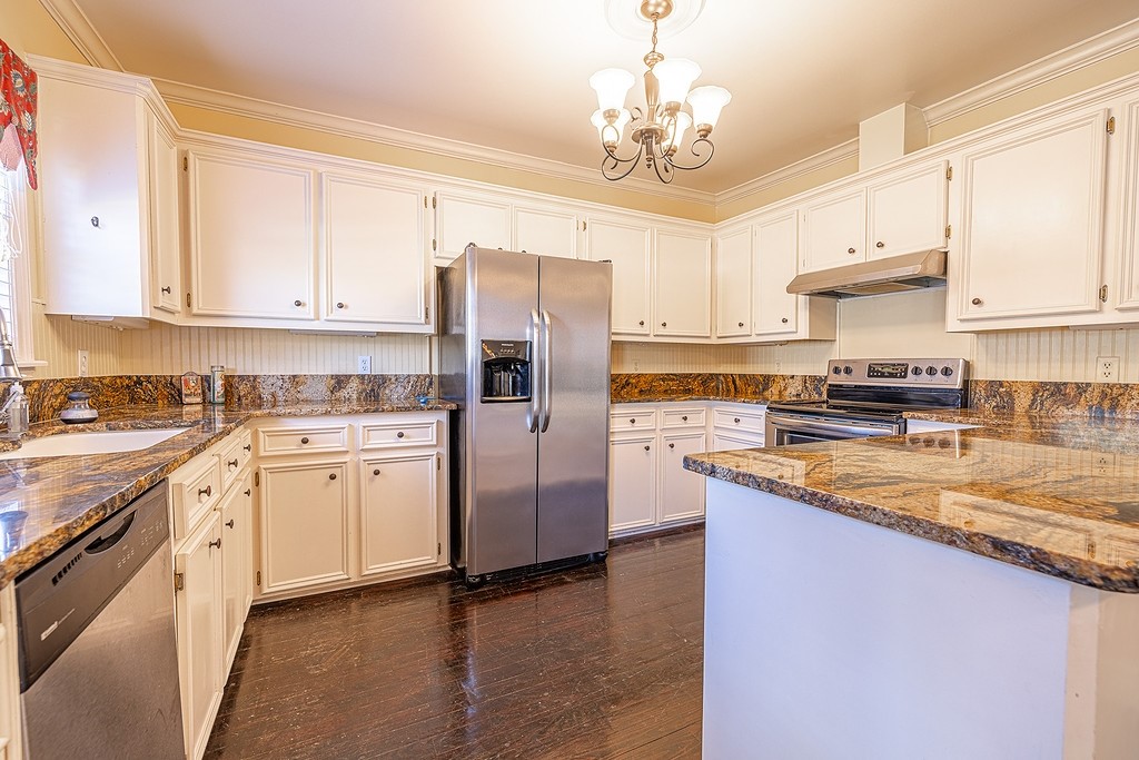 809 Milam Street Columbus, TX 78934 - Photo 8 of 30