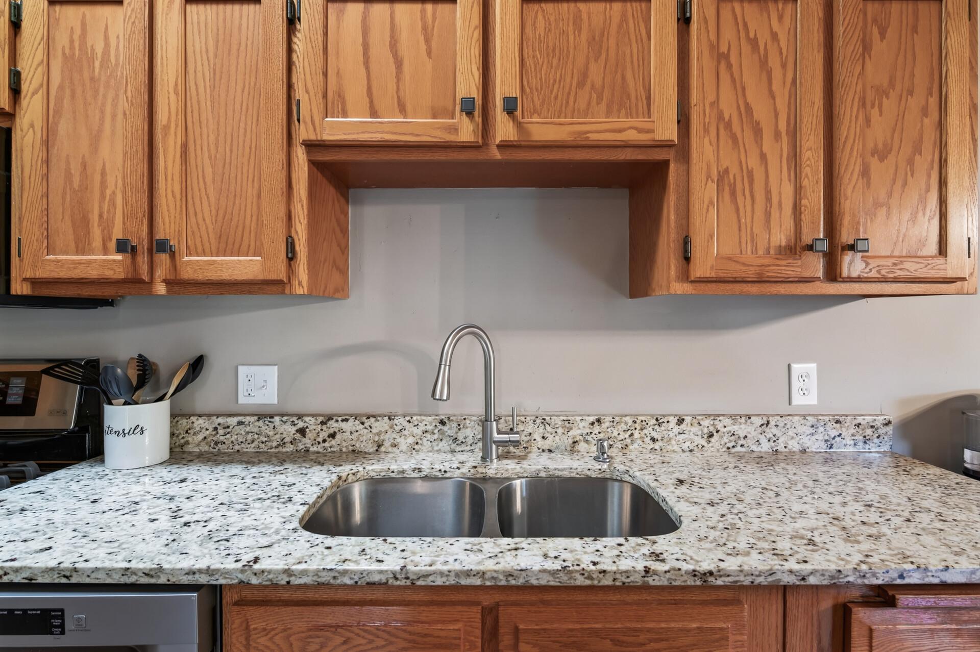 6865 Romeo Road Woodbury, MN 55125 - Photo 4 of 28 Gallery Image 4