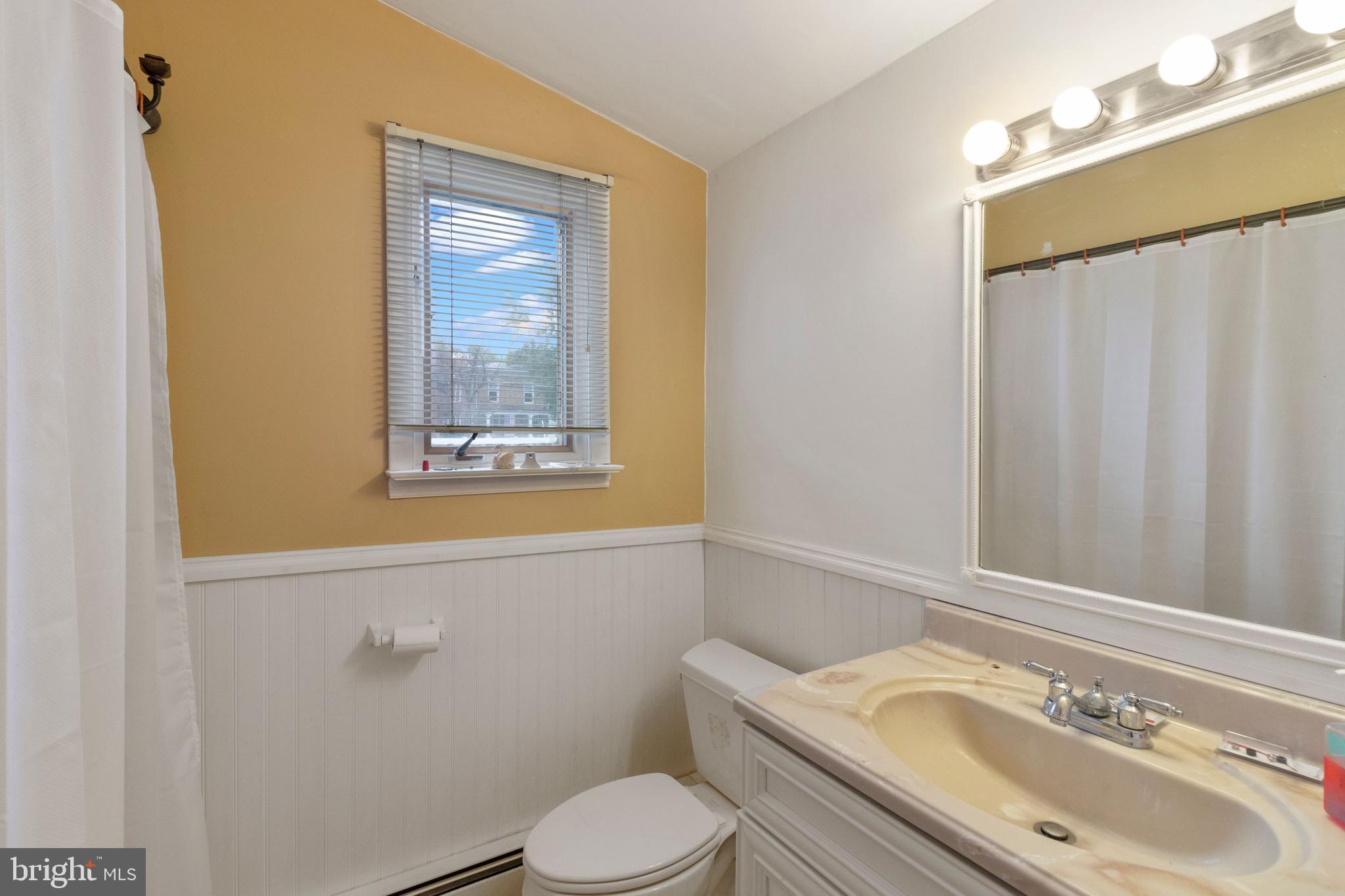 696 Spring Street Bristol, PA 19007 - Photo 19 of 41 Gallery Image 19
