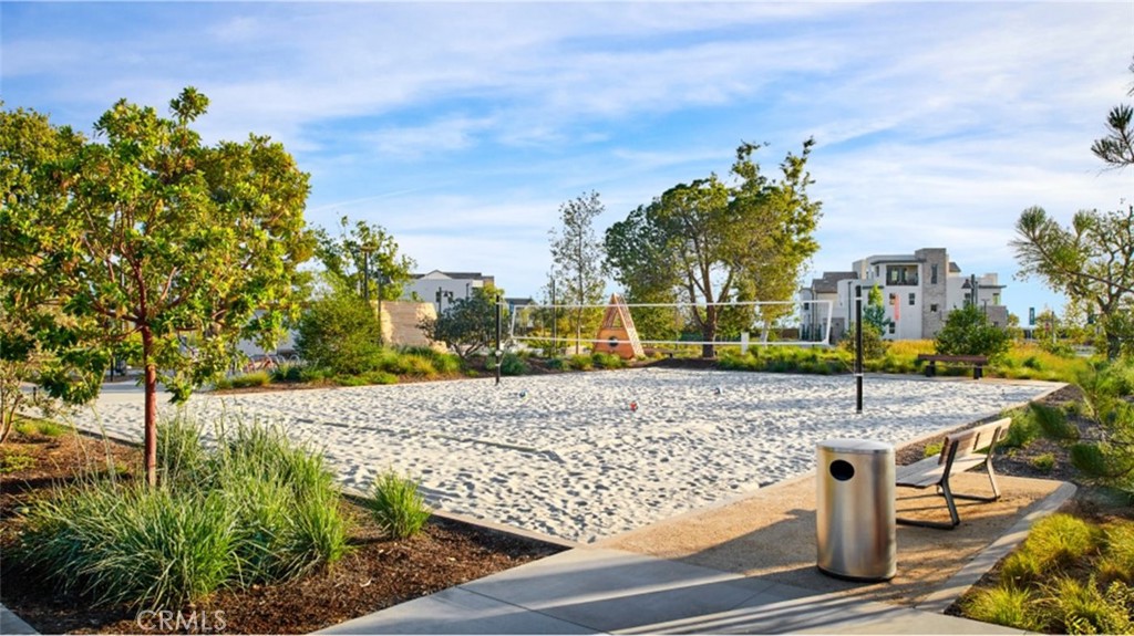 121 Loon Irvine, CA 92618 - Photo 6 of 12 a view of a basket ball ground