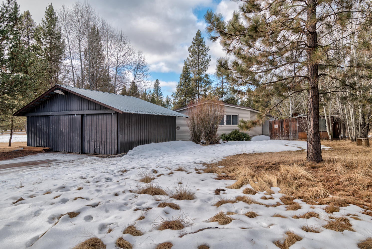 55065 Jackpine Way Bend, OR 97707 - Photo 23 of 32 50565 Jack Pine Way 23