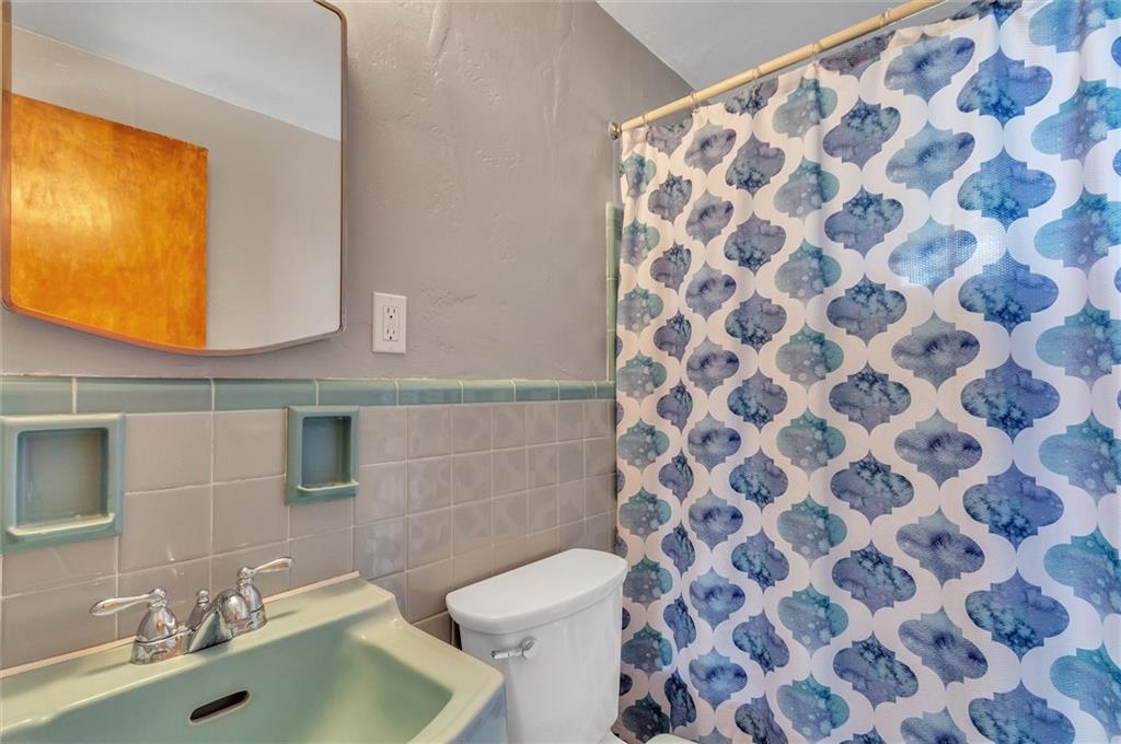 5156 McAnulty Road Baldwin, PA 15236 - Photo 11 of 21 Gallery Image 11