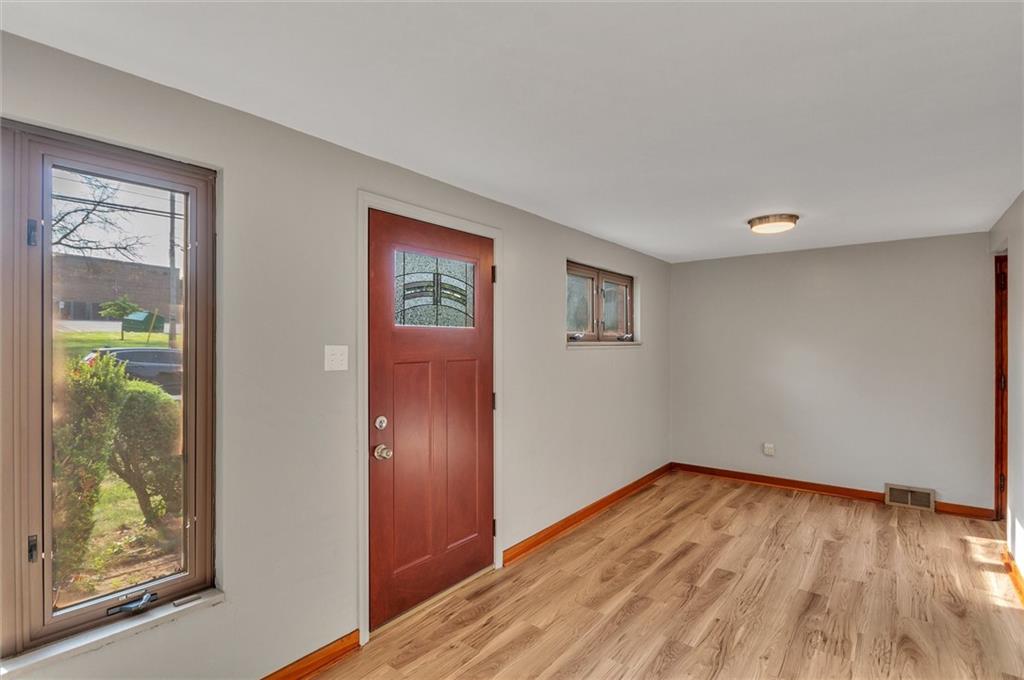 5156 McAnulty Road Baldwin, PA 15236 - Photo 3 of 21 Gallery Image 3