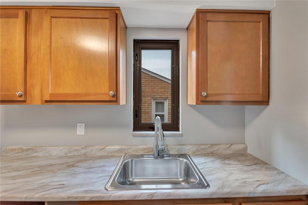 5156 McAnulty Road Baldwin, PA 15236 - Photo 10 of 21 Gallery Image 10