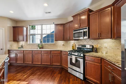 $699,000 | 5509 Moneta Lane, Apex, NC 27539