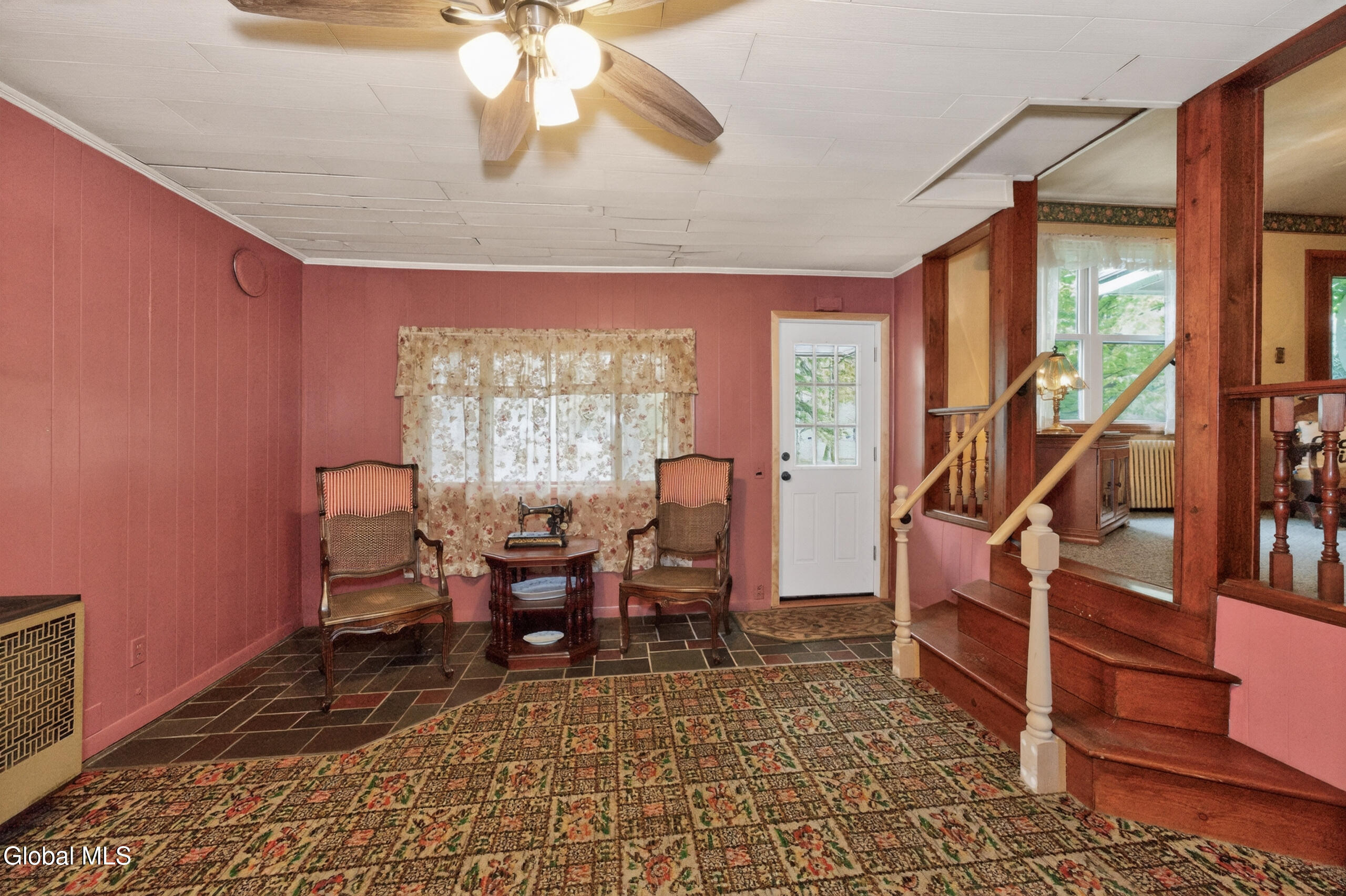 1026 Dudley Road Rotterdam, NY 12303 - Photo 5 of 38 1 Entryway 2