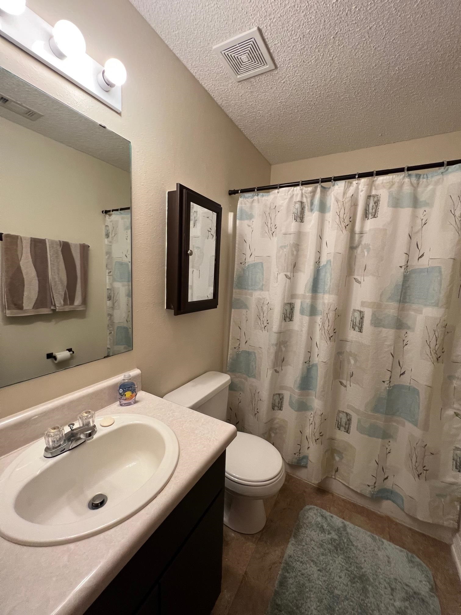 1526 Valencia Drive Lillian, AL 36549 - Photo 8 of 32 Bathroom 1