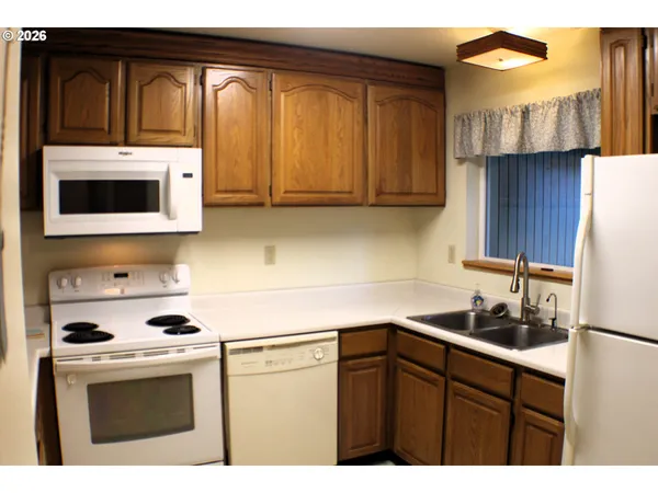 $599,000 | 7503 North Myrtle Road, Myrtle Creek, OR 97457