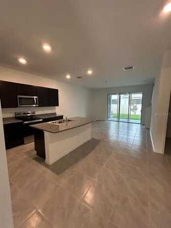 $2,200 | 16620 Grotto Steam Place, Wimauma, FL 33598